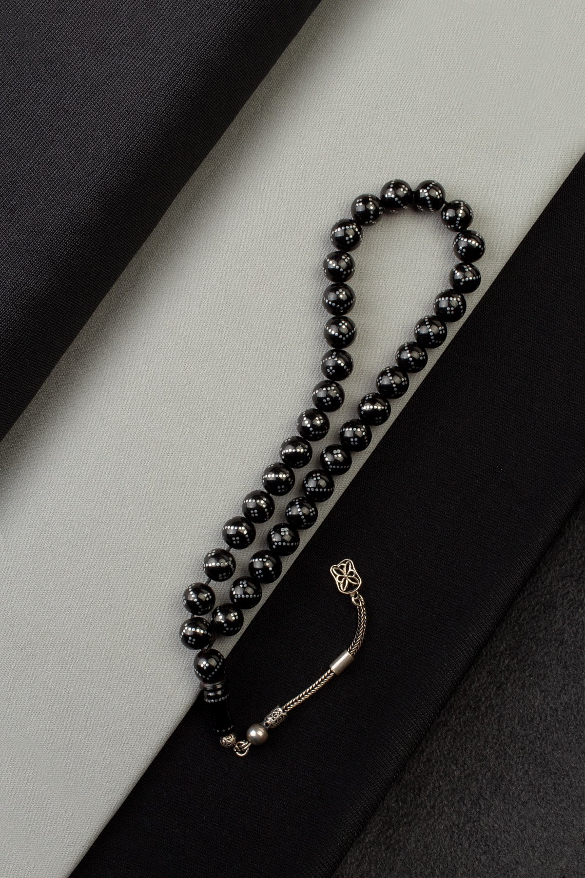 Oltu Taşı Doğal Taş Küre Kesim Yaldızlı 33 lu 8mm Gümüş Tesbih