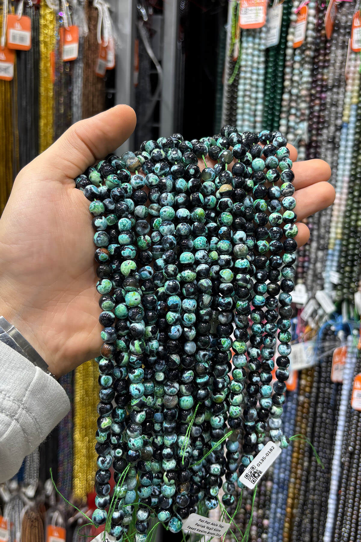 Pat Pat Akik Taşı Parlak Yeşil Küre Faset Kesim 8mm Dizi [AA]