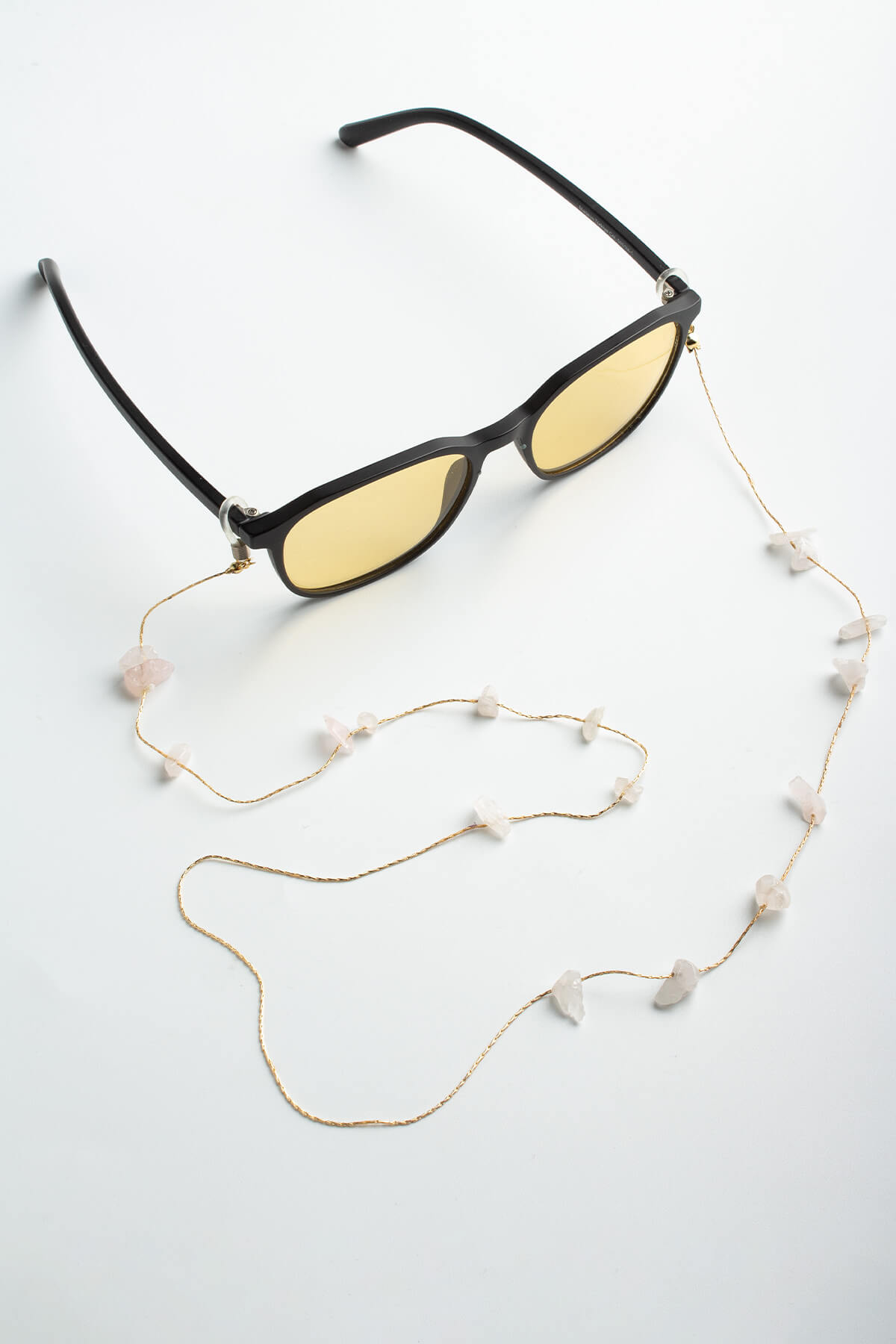 Pembe Kuvars Doğal Kırık Taş Zincirli Gözlük İpi