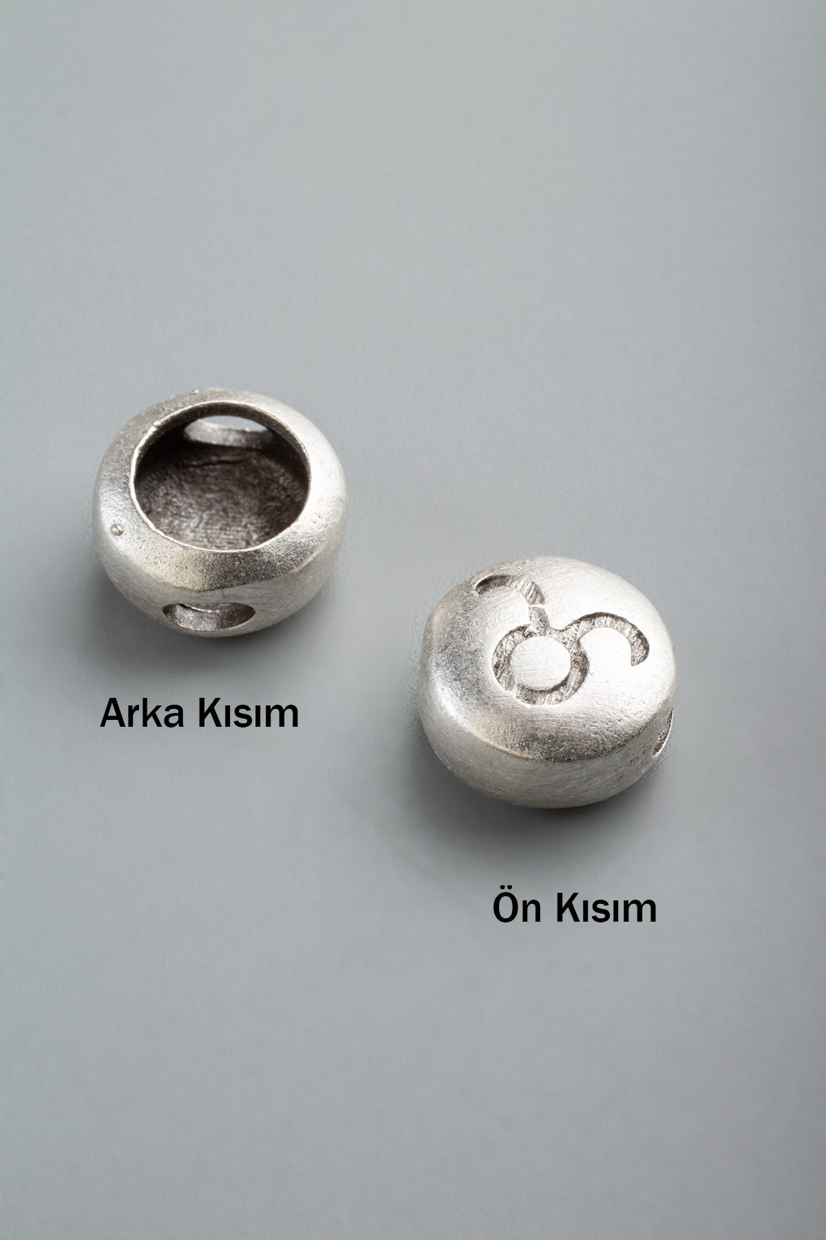 Pirinç Boğa Figürlü Geniş Delikli Daire Kesim Takı Aparatı