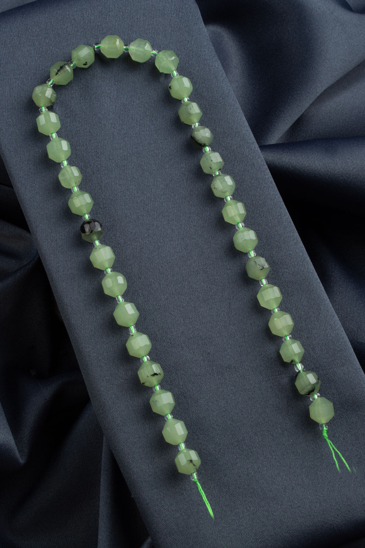 Prehnit Doğal Taş Parlak Yeşil Hegzagonal Kesim 10mm Dizi [AA]