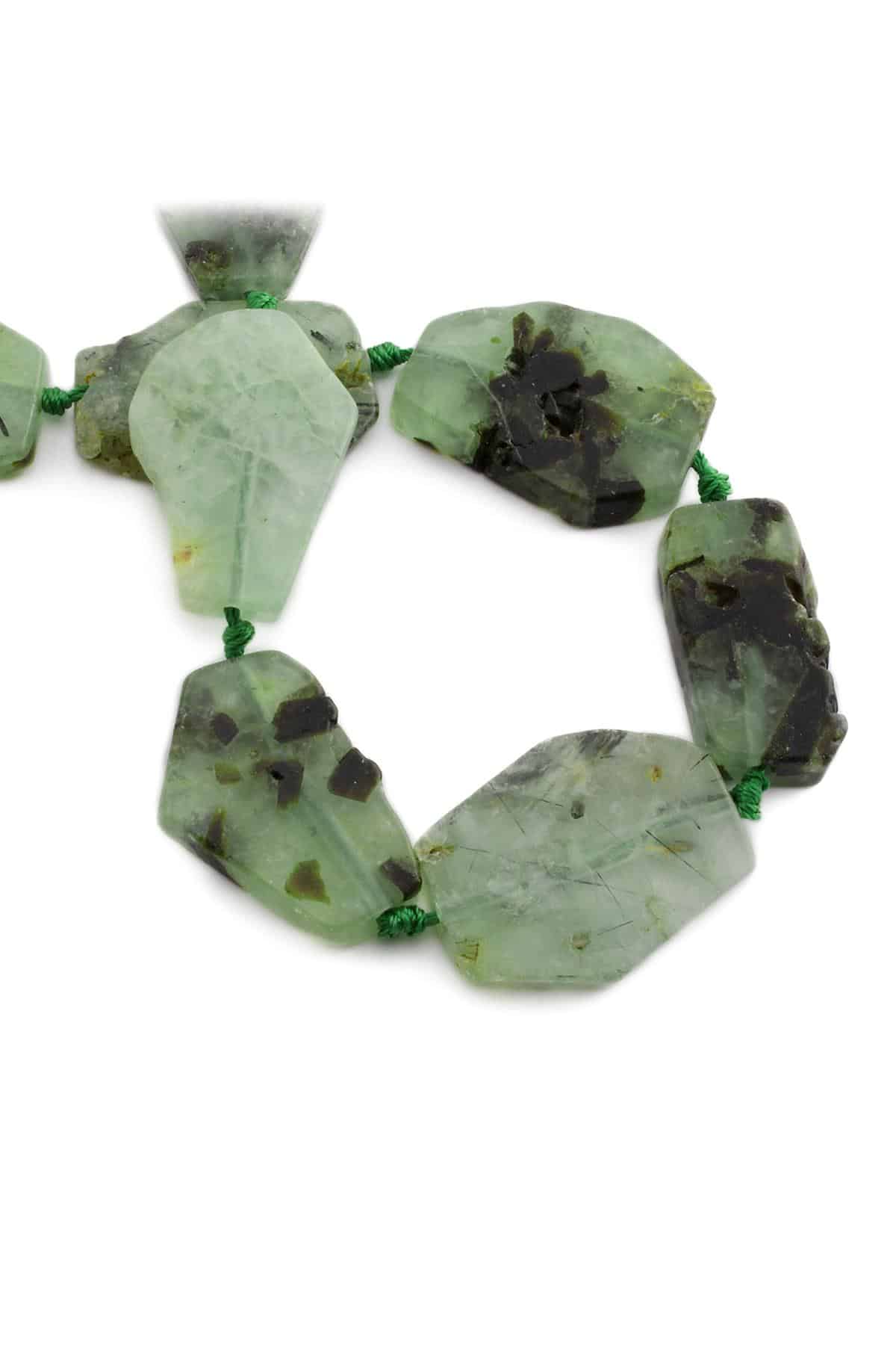 Prehnit Doğal Taş Parlak Mor Yassı Amorf Kesim 26x38mm Dizi [AA]