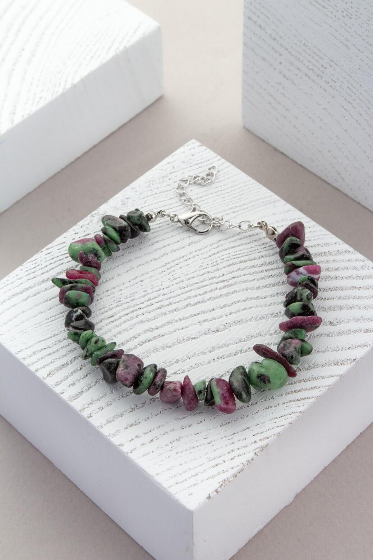 Ruby Zoisit Doğal Kırık Taş Zincir Kapamalı Bileklik