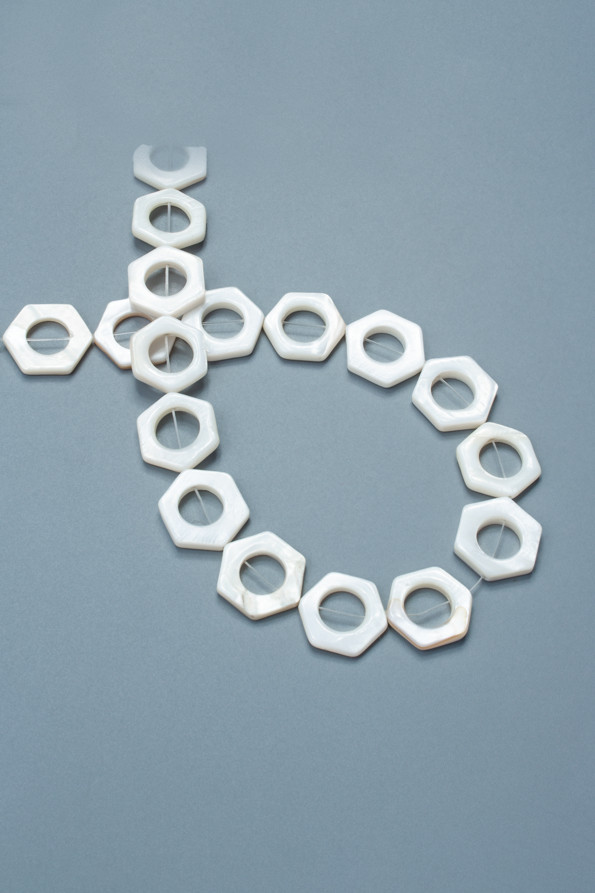 Sedef Doğal Taş İçi Boş Altıgen Kesim 20mm Dizi