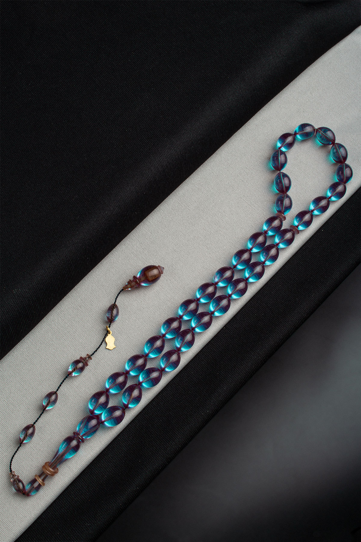 Sıkma Kehribar Mavi Kapsül Kesim 8x12mm 33 Lu Tesbih Tacir Usta İşçiliği