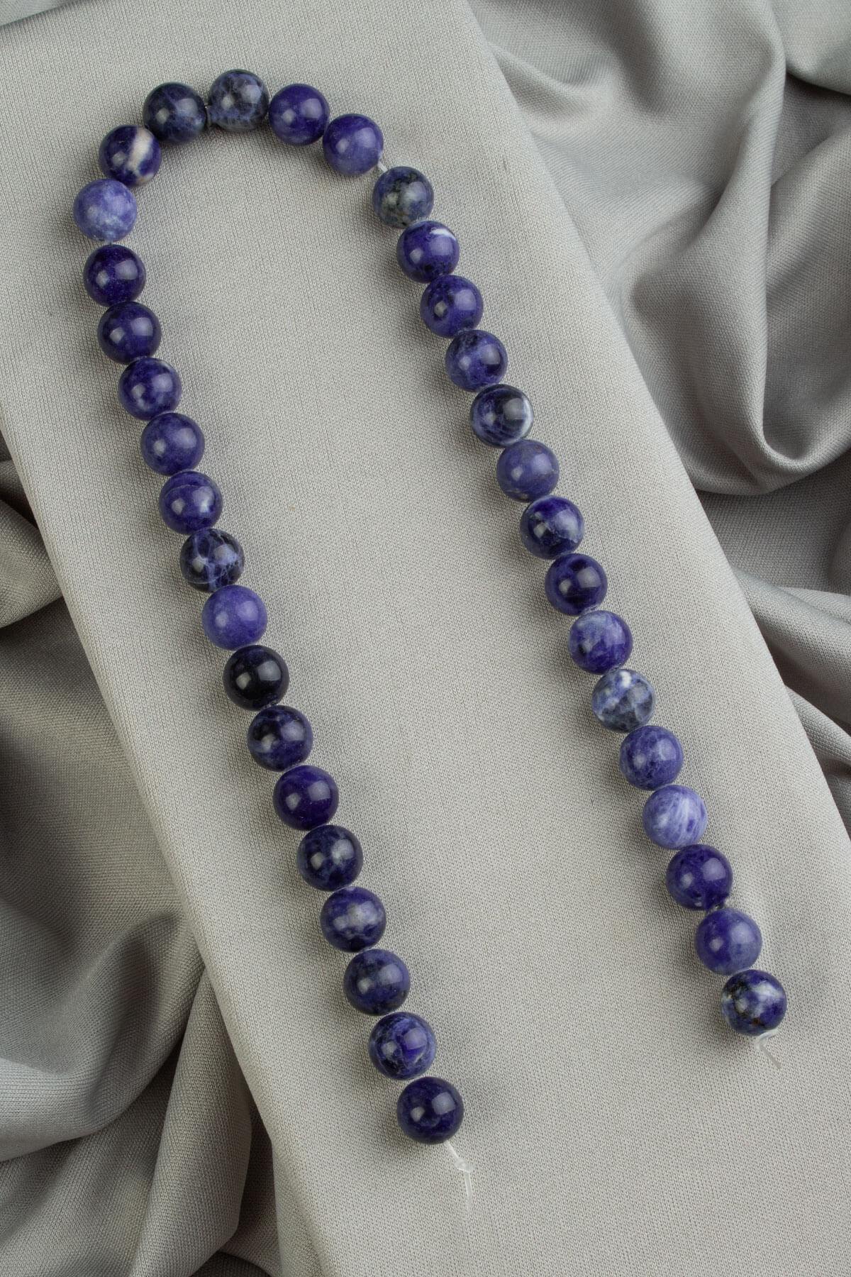 Sodalit Doğal Taş Koyu Lacivert Küre Kesim 10mm Dizi AA