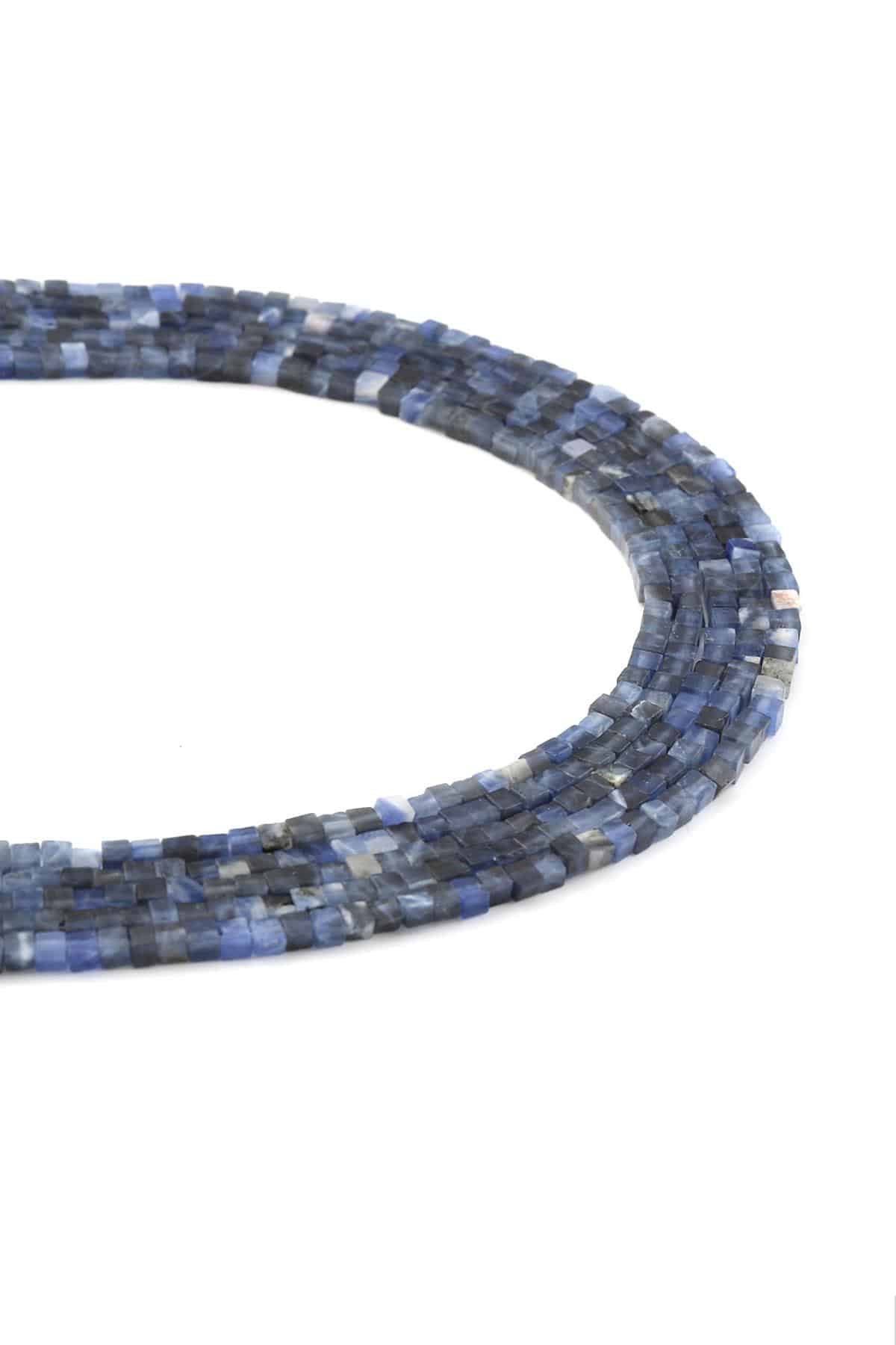Sodalit Doğal Taş Parlak Mavi Küp Kesim 2x2mm Dizi [AA]