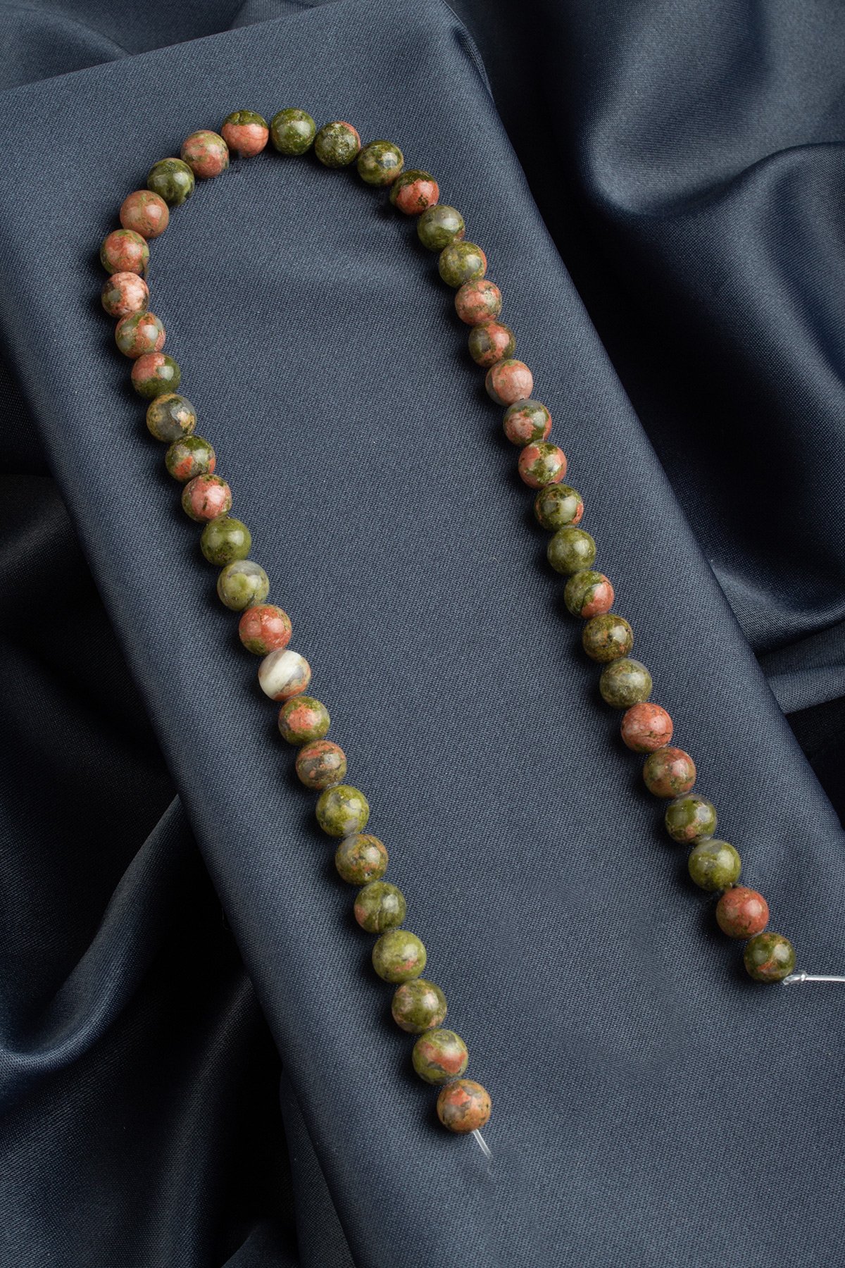 Unakit Doğal Taş Parlak Koyu Yeşil Küre Kesim 8mm Dizi [AA]