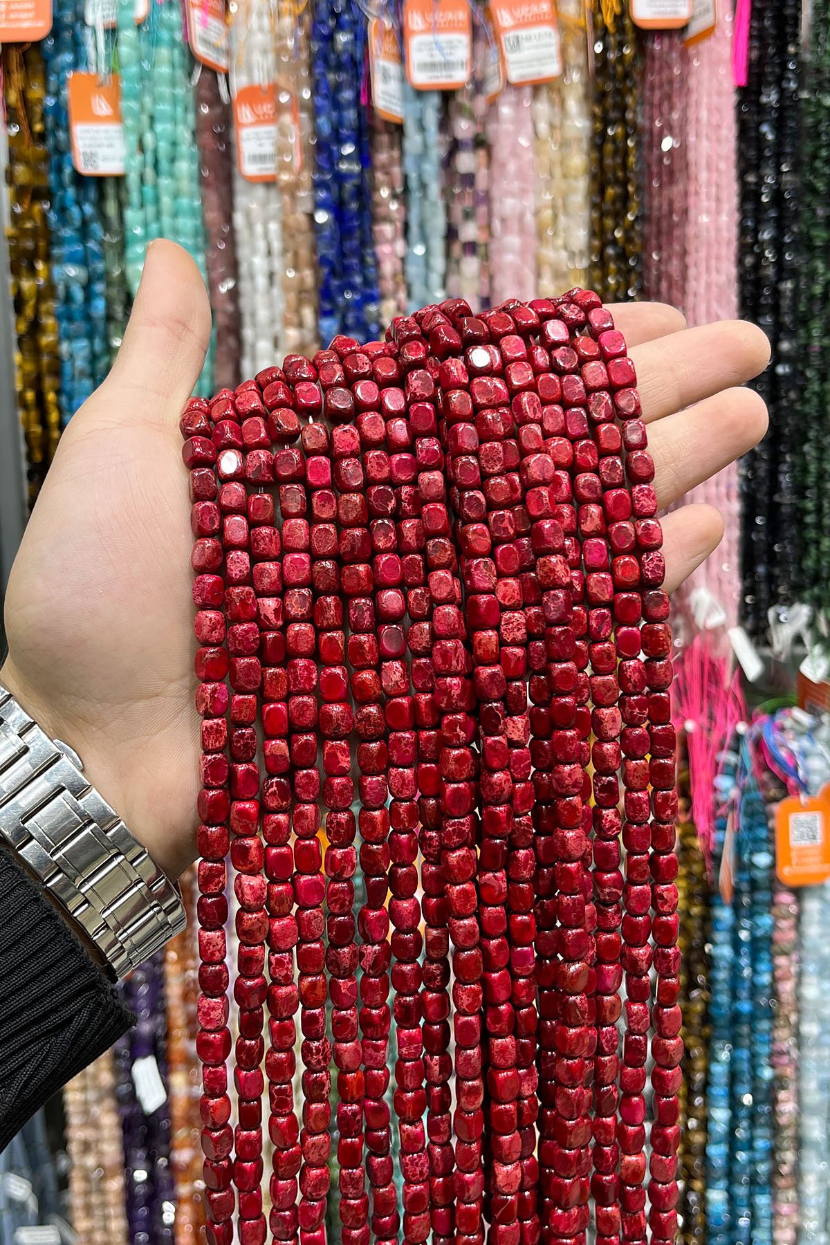 Varisit Doğal Taş Kırmızı Dikdörtgen Kesim 5x8mm Dizi