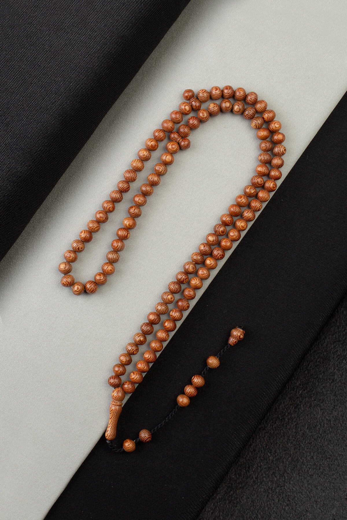 Venge Ağacı Küre Kesim 8mm 99 lu Tesbih