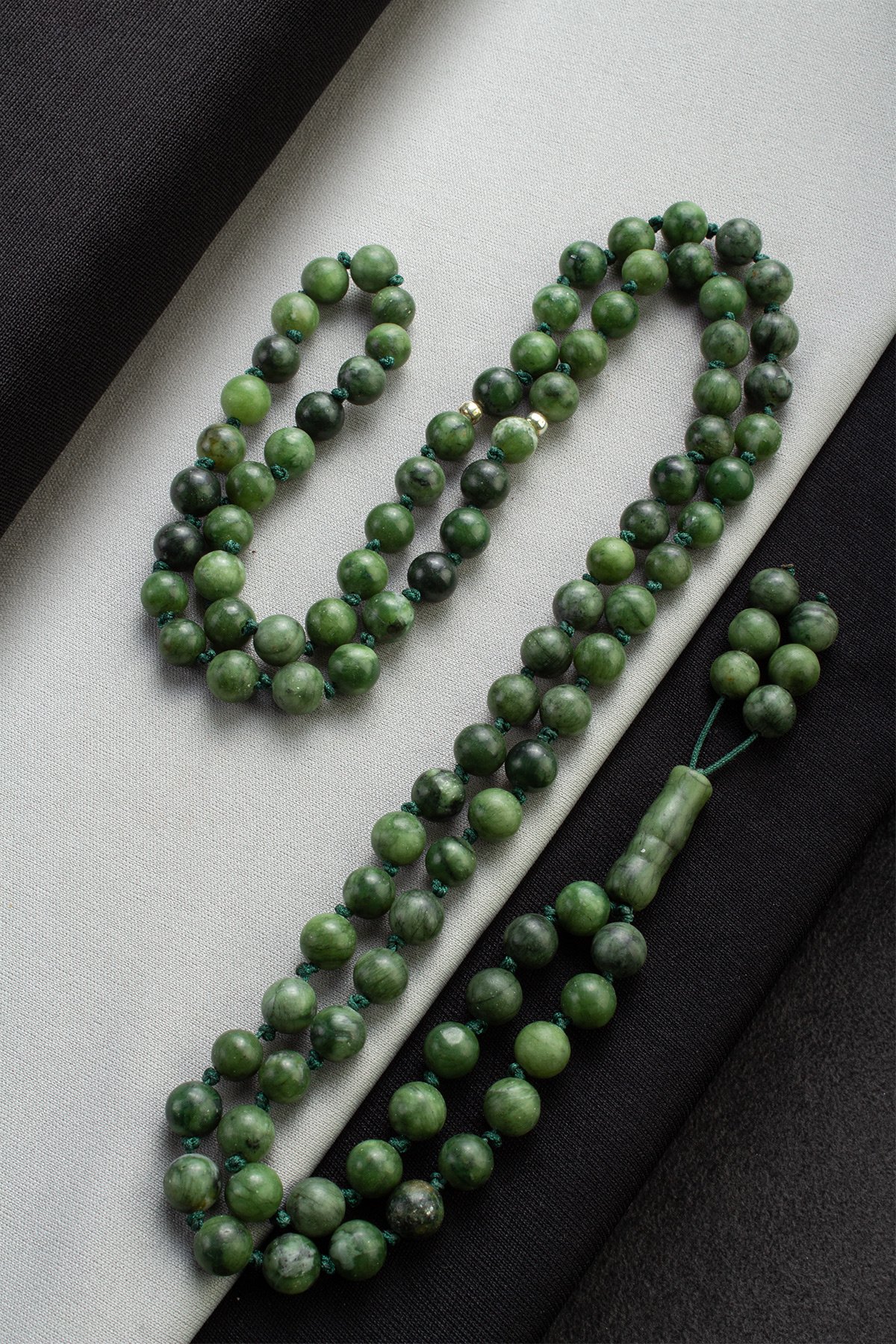 Yeşim Doğal Taş Kızıl Küre Kesim 99 lu 8mm Tesbih