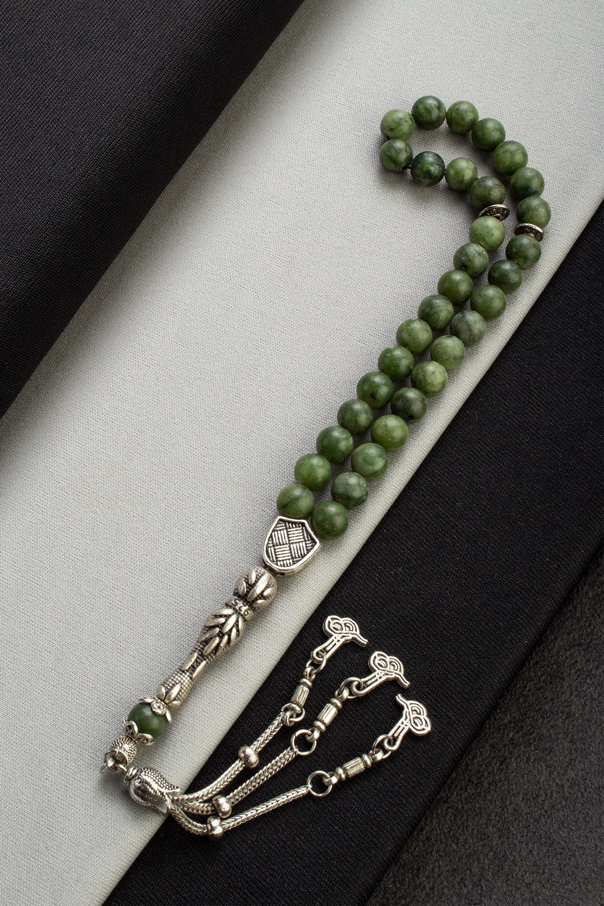 Yeşim Doğal Taş Küre Kesim 33 lu 8mm Tesbih