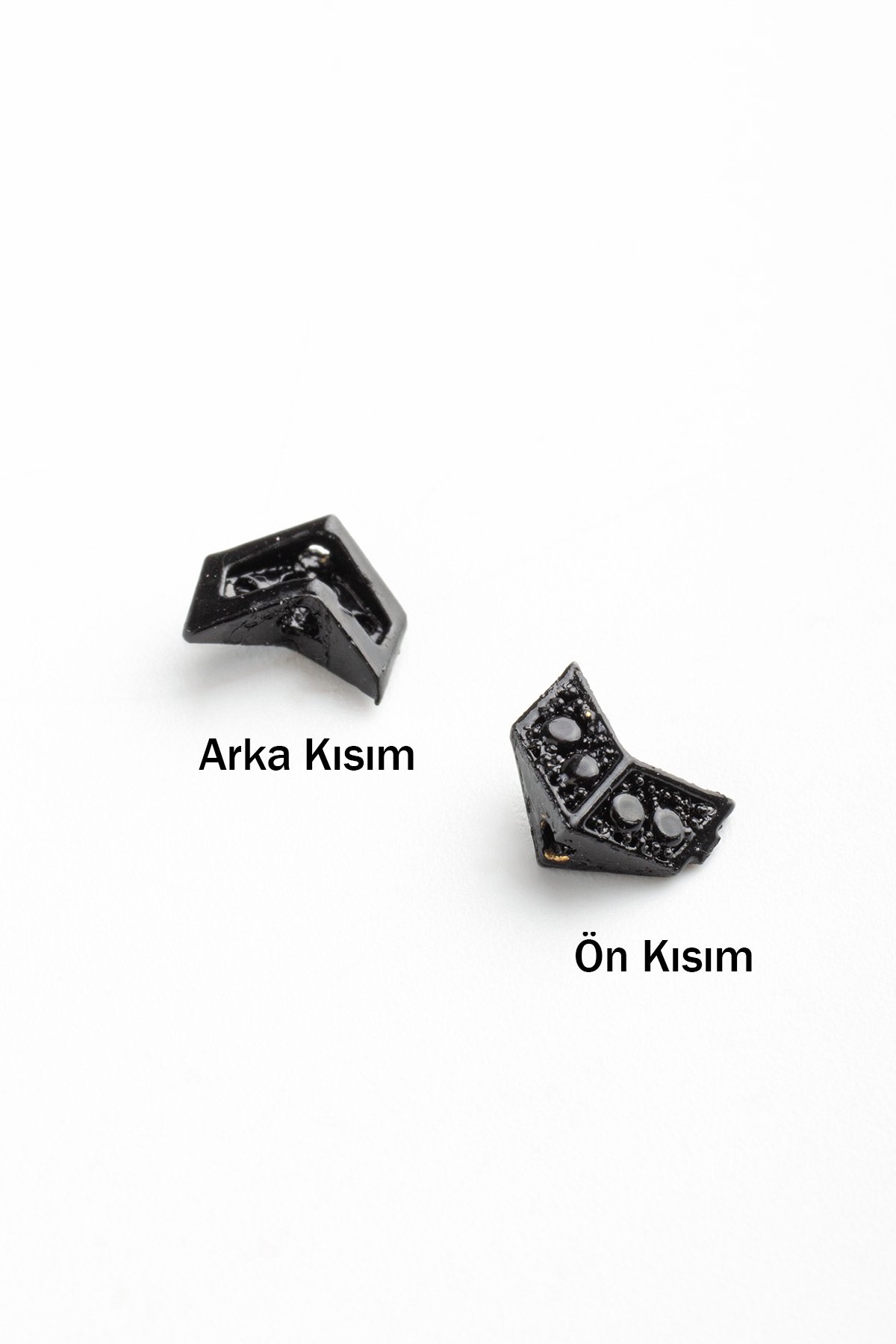 Zirkon Siyah Çavuş Tek Delik 6x4mm Takı Aparatı