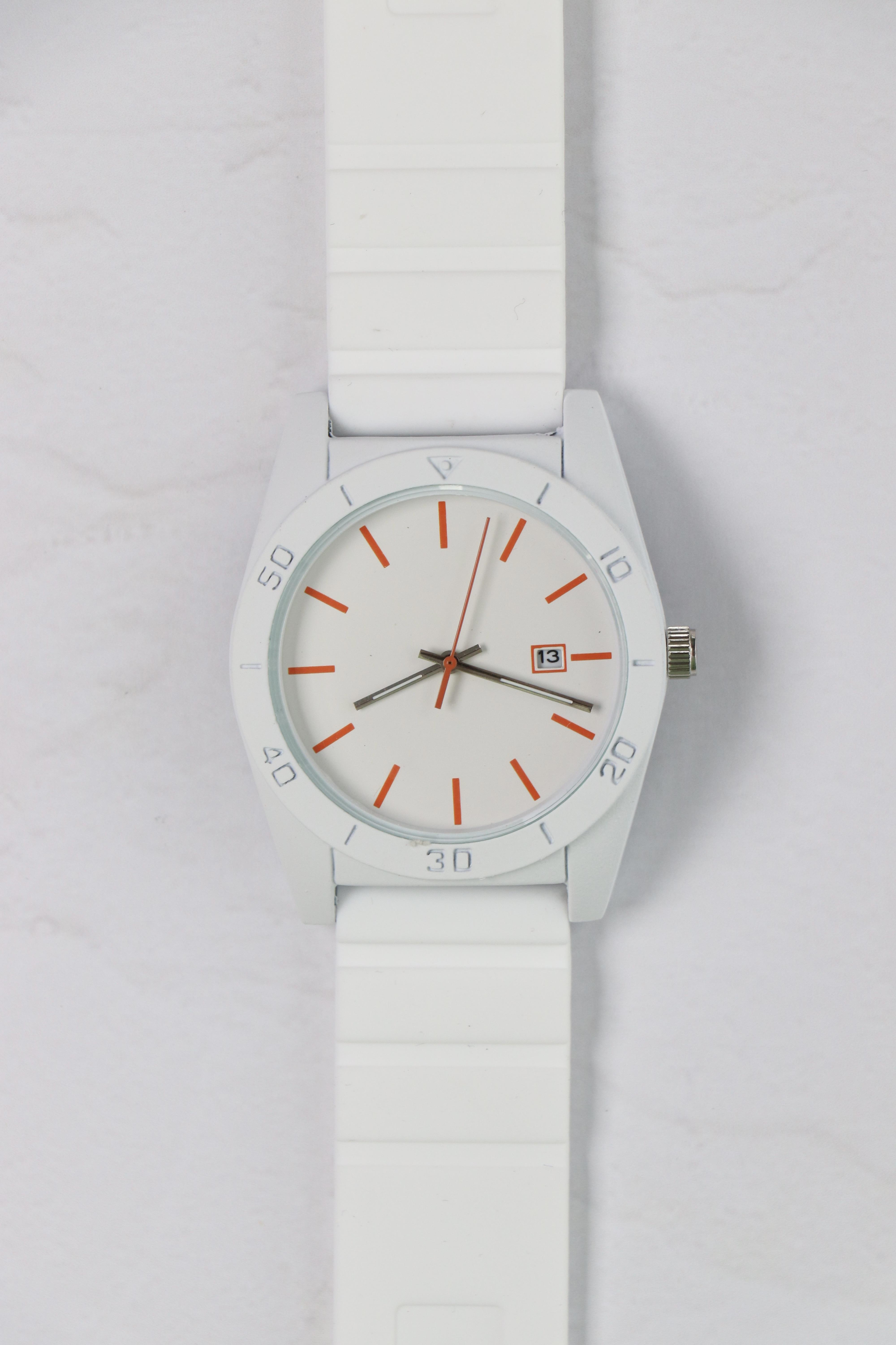 Cenda Yeni Sezon Beyaz Silikon Erkek Kol Saati Turuncu Kadran