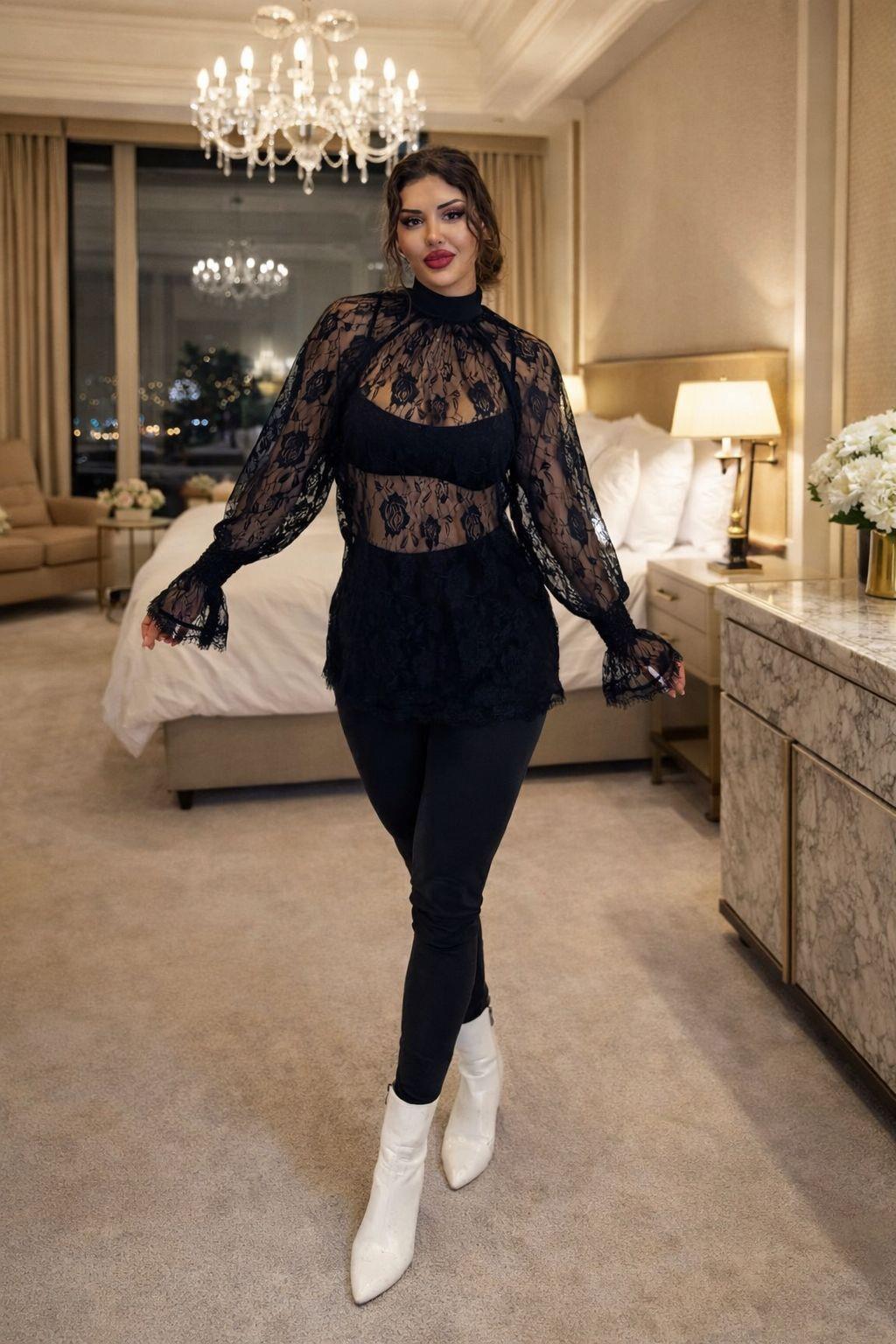 Siyah Dantelli Pantolon ve Bluz İkili Takım