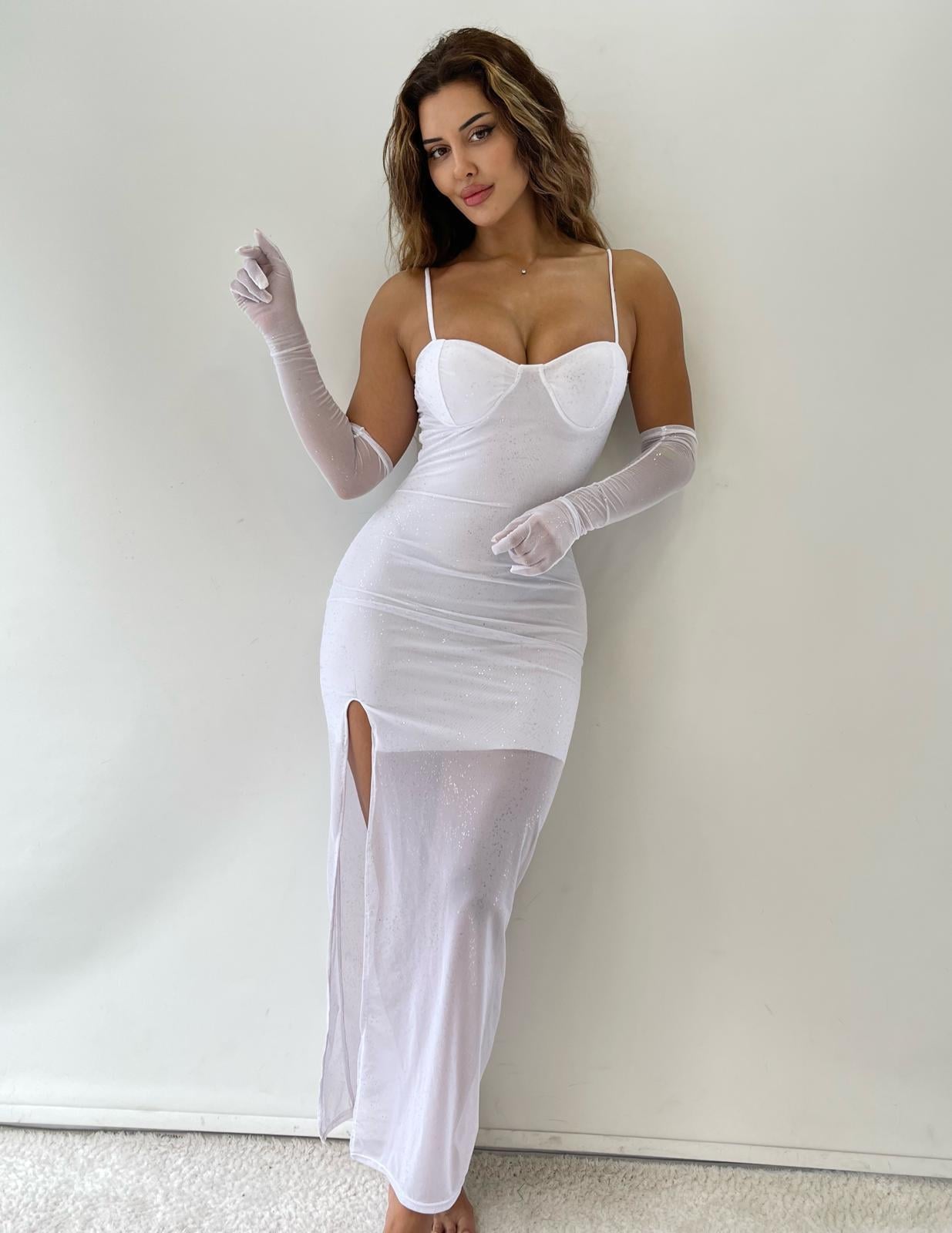 Beyaz Simli Gloplu Eldivenli Yırtmaçlı Elbise