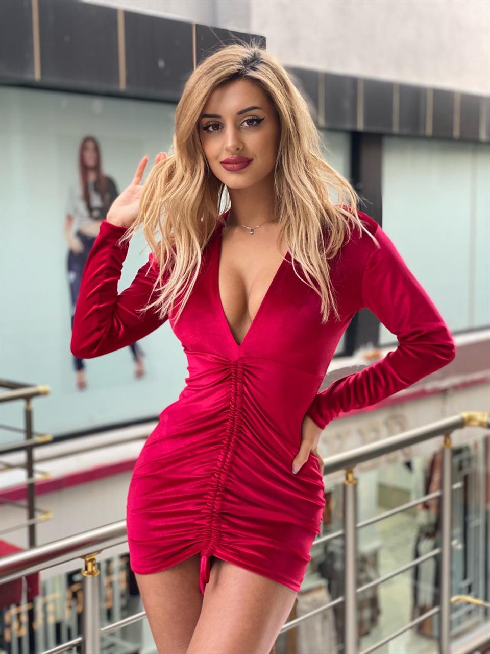 Kadife Derin Dekolteli Mini Kırmızı Elbise - Boutique Rosse
