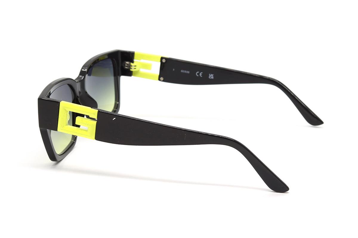Guess GU7916 41B 55 Kadın Güneş Gözlüğü