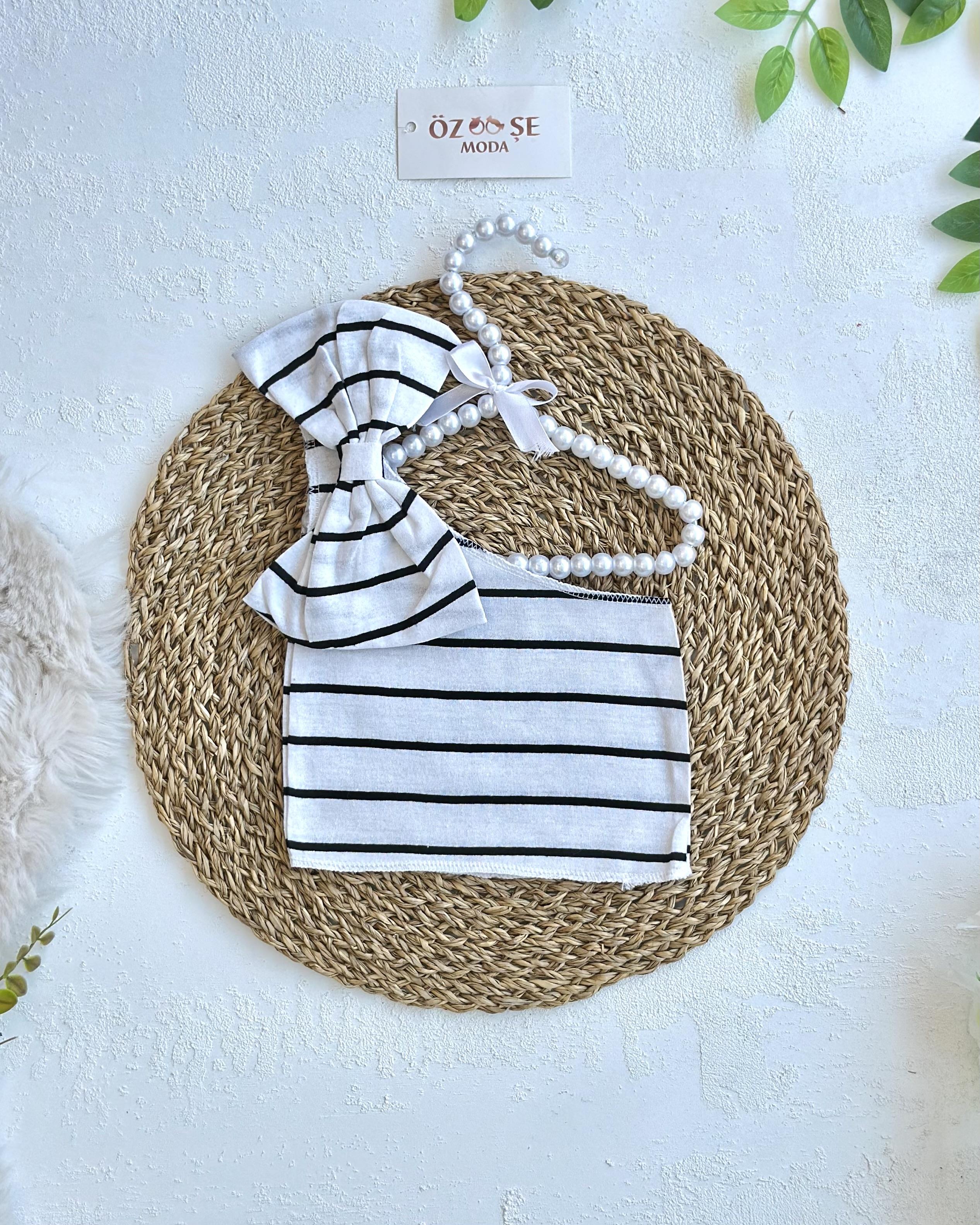 Siyah Çizgili Fiyonk Crop