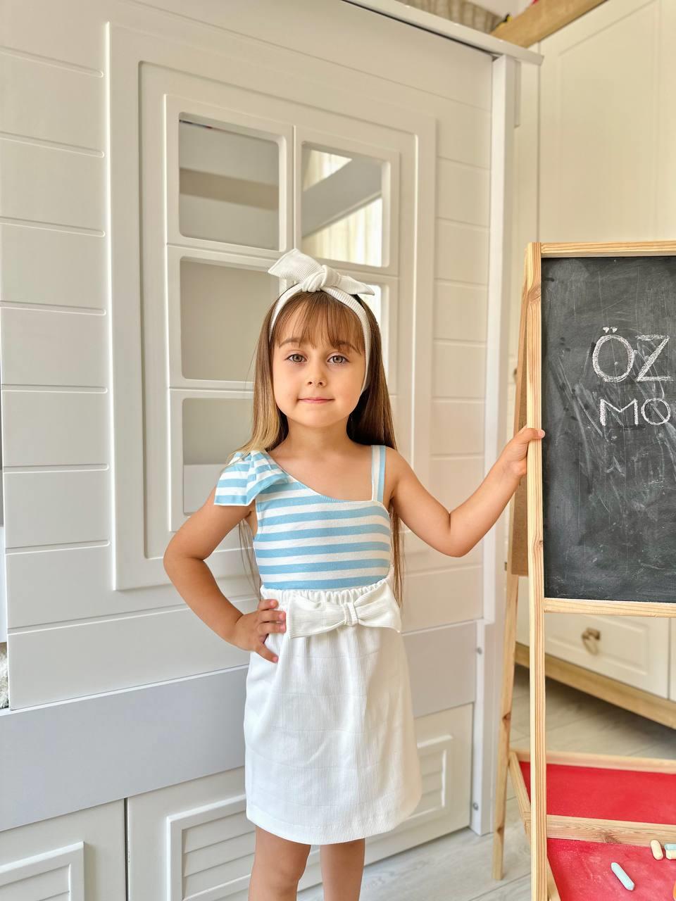 Mavi Çizgili Fiyonk Crop Beyaz Etek Takım