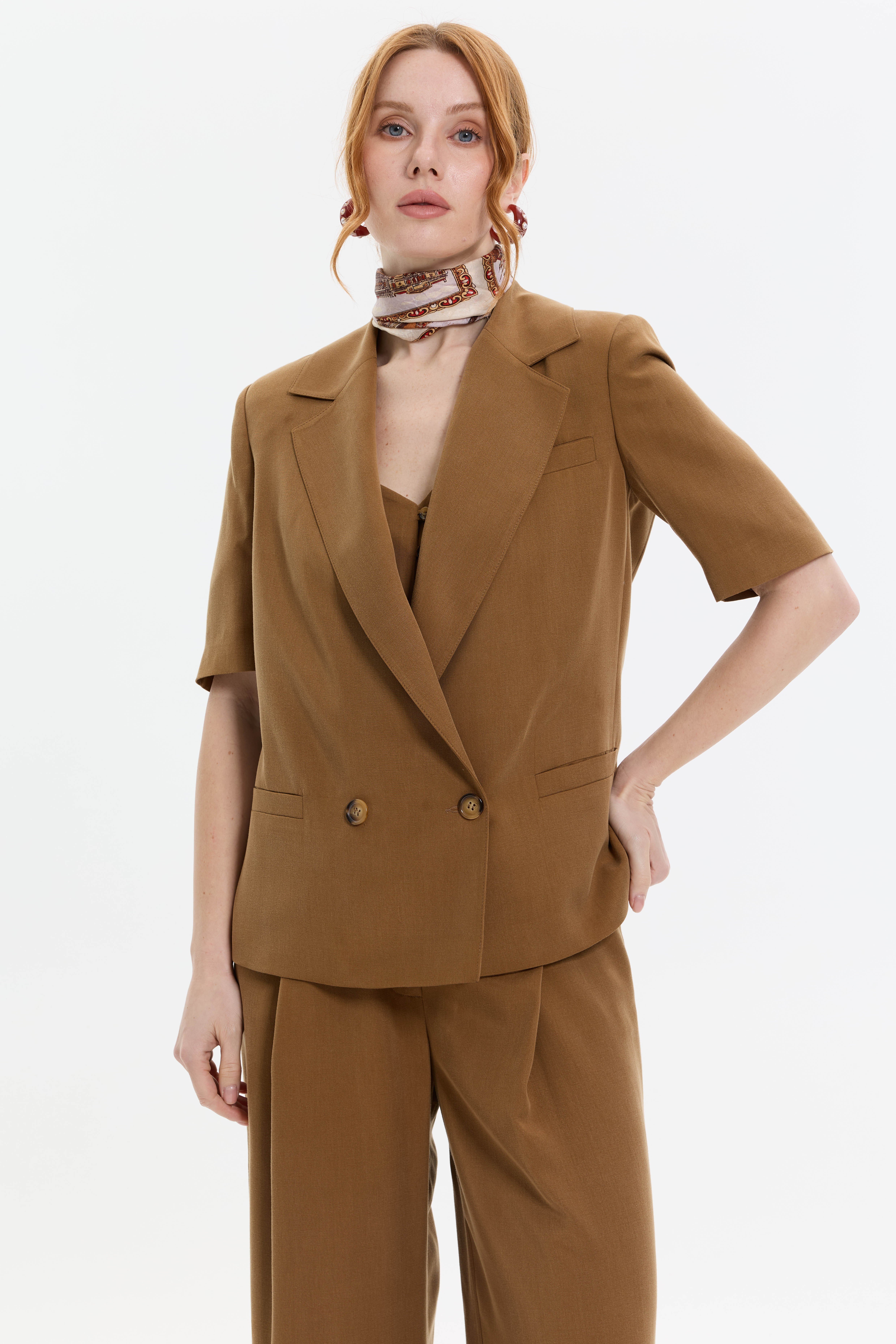 KISA KOL KRUVAZE CEKET