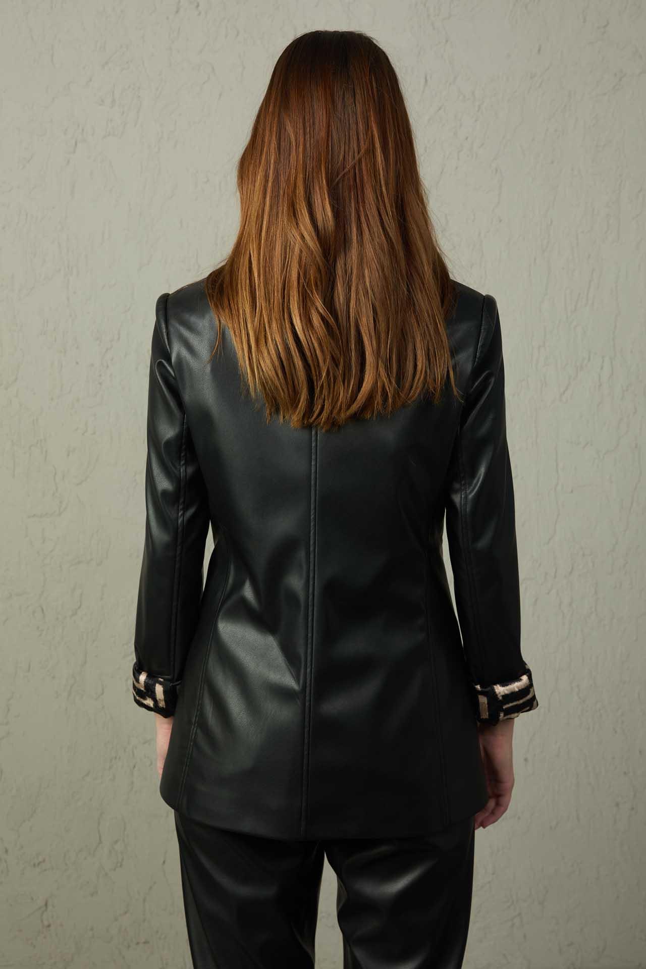 DERİ GÖRÜNÜMLÜ BLAZER