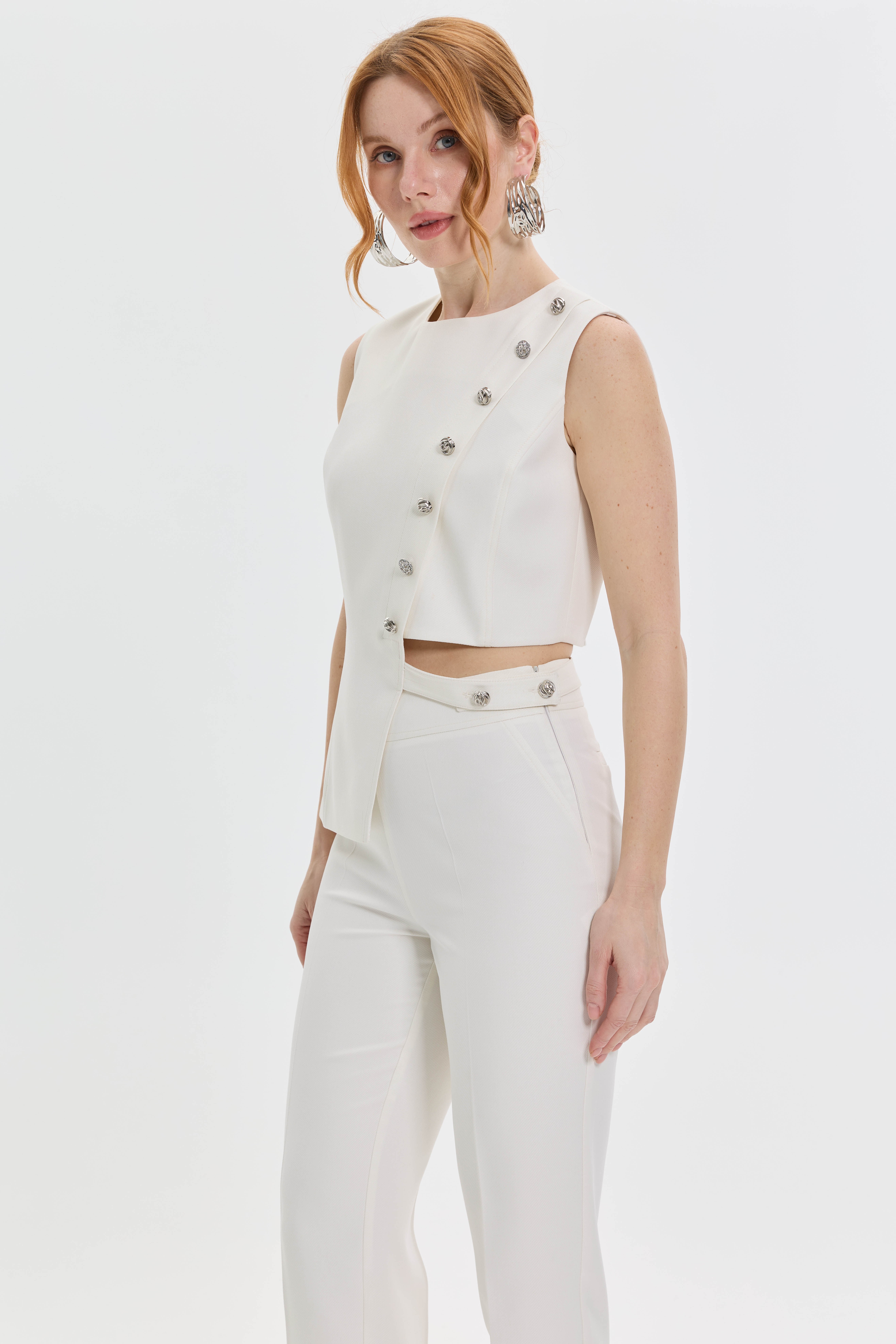 ASİMETRİK KESİMLİ BLUZ