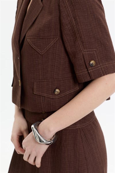 KISA KOLLU DOKULU CEKET/BLUZ