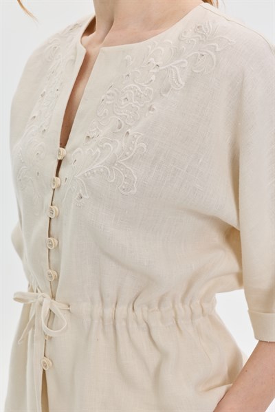 NAKIŞ DETAYLI BAĞCIKLI KETEN BLUZ