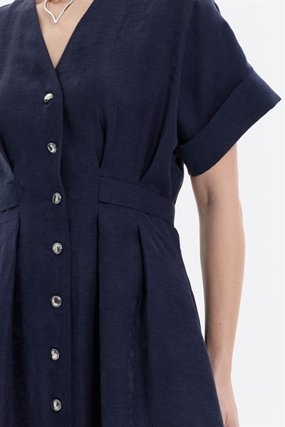 JAKARLI MİDİ ELBİSE