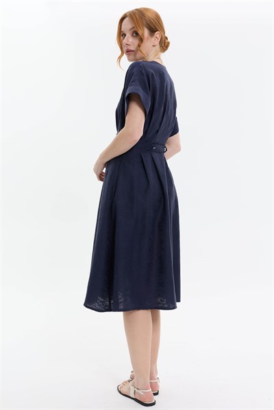 JAKARLI MİDİ ELBİSE