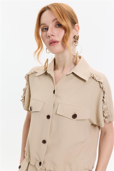 FIRFIR DETAYLI KISA KOL GÖMLEK