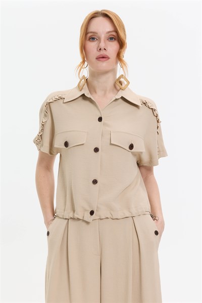 FIRFIR DETAYLI KISA KOL GÖMLEK