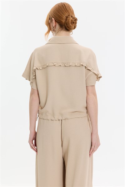 FIRFIR DETAYLI KISA KOL GÖMLEK