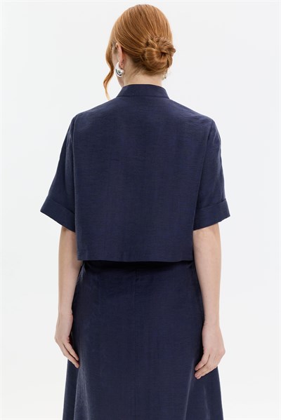 KISA KOL DİK YAKA GÖMLEK