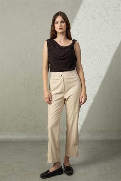 DERİ GÖRÜNÜMLÜ PANTOLON