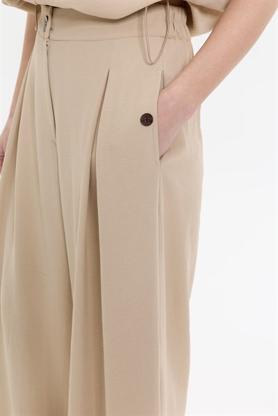 DÜĞME DETAYLI BOL PAÇA PANTOLON