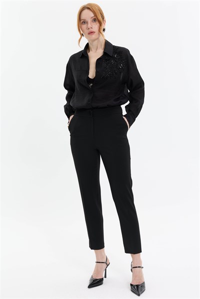 YÜKSEK BEL CEPLİ PANTOLON