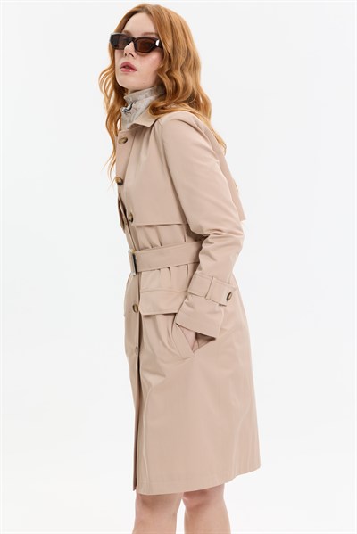 KEMER DETAYLI TRENÇKOT