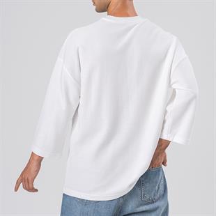 OVERSİZE BEYAZ FAKİR KOL HASIR ÖRME KUMAŞ DETAYLI T-SHIRT