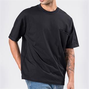 OVERSİZE GİZLİ CEP DETAYLI SİYAH T-SHIRT
