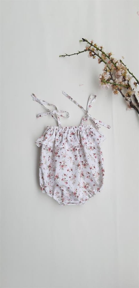 Kız Bebek Askılı Çiçekli Şort Tulum