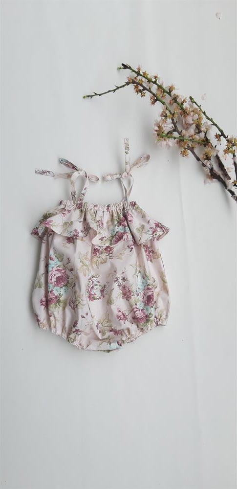 Kız Bebek Askılı Çiçekli Şort Tulum