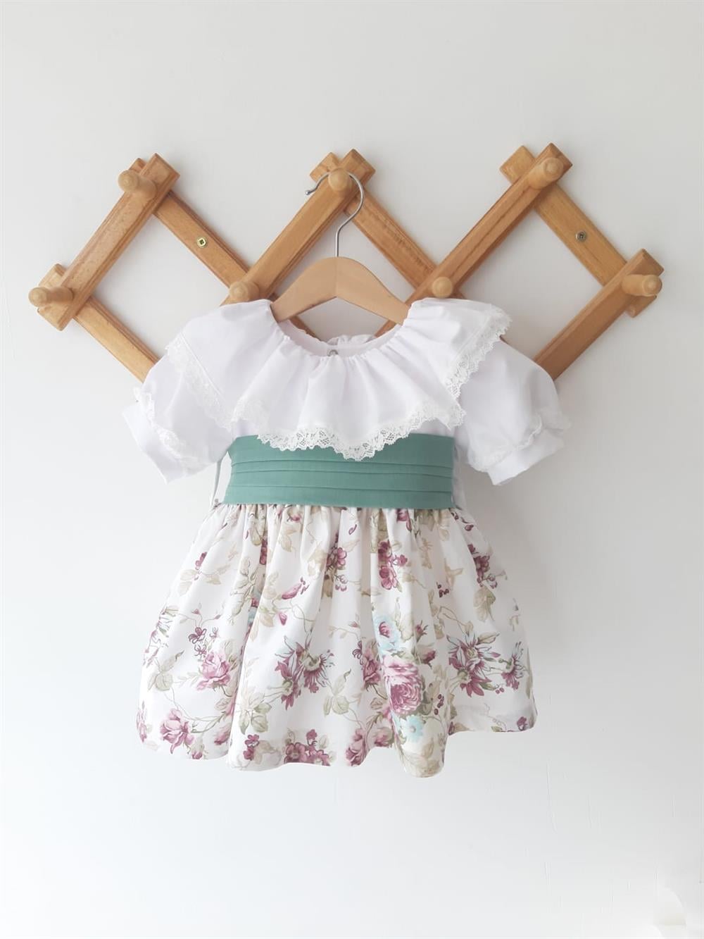 Kız Bebek Çiçekli Dantelli  Vintage Elbise