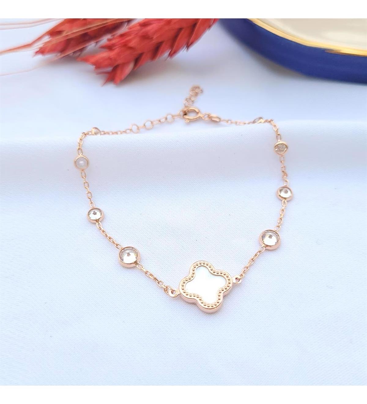  Yonca Gümüş Bileklik