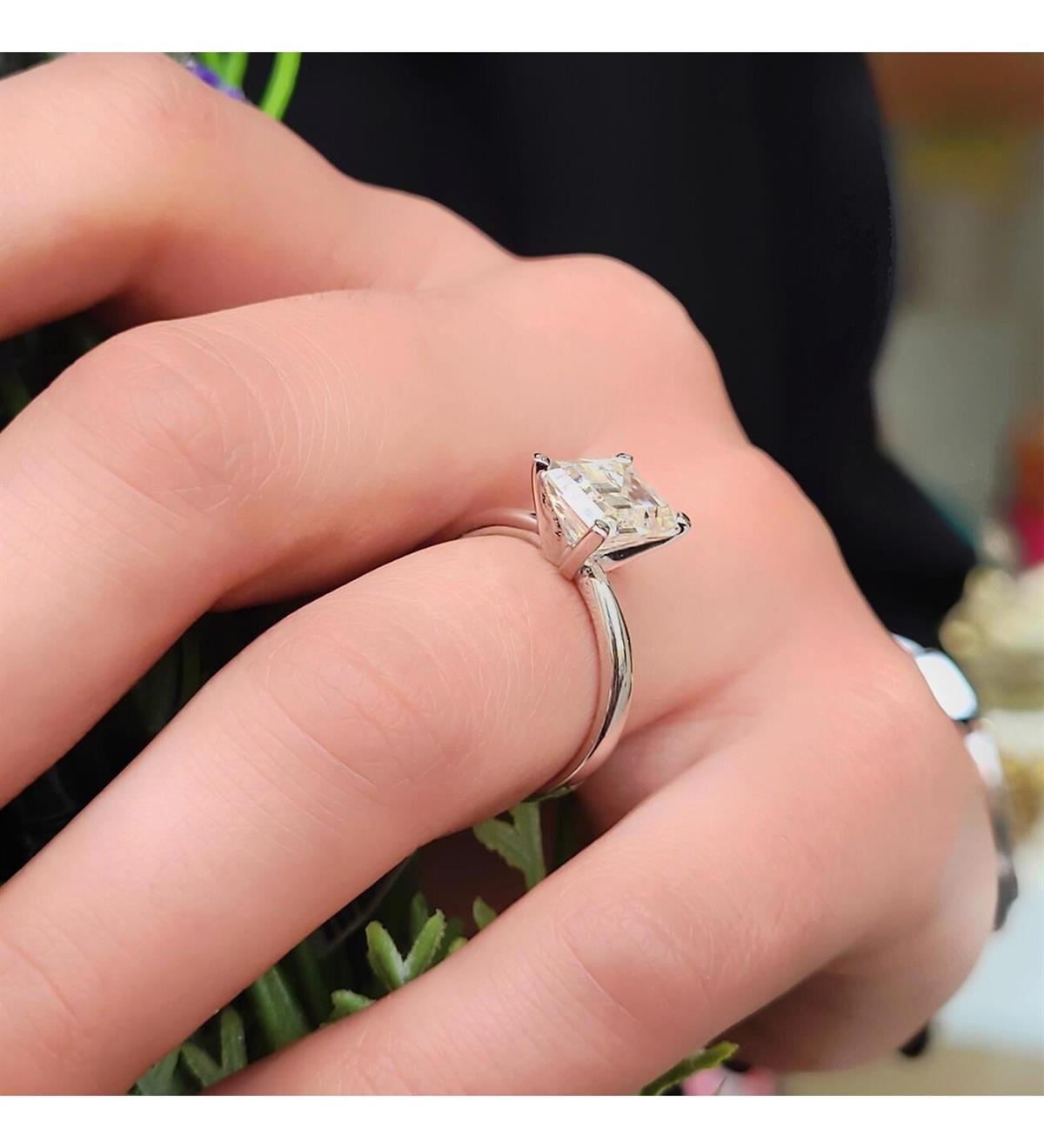 Kültür Pırlanta Tektaş Gümüş Yüzük