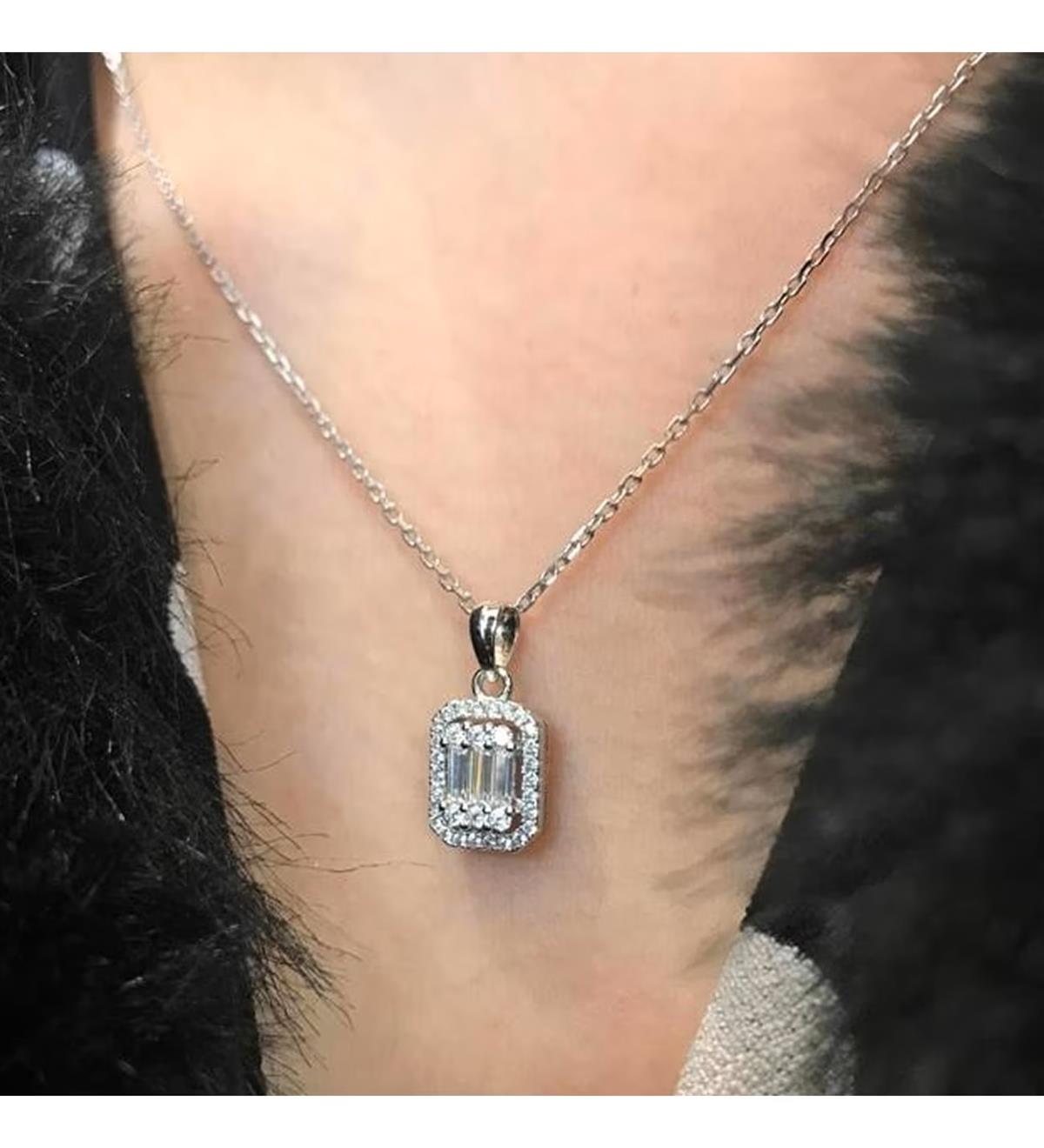 Gümüş Kültür Pırlanta Baget Kolye