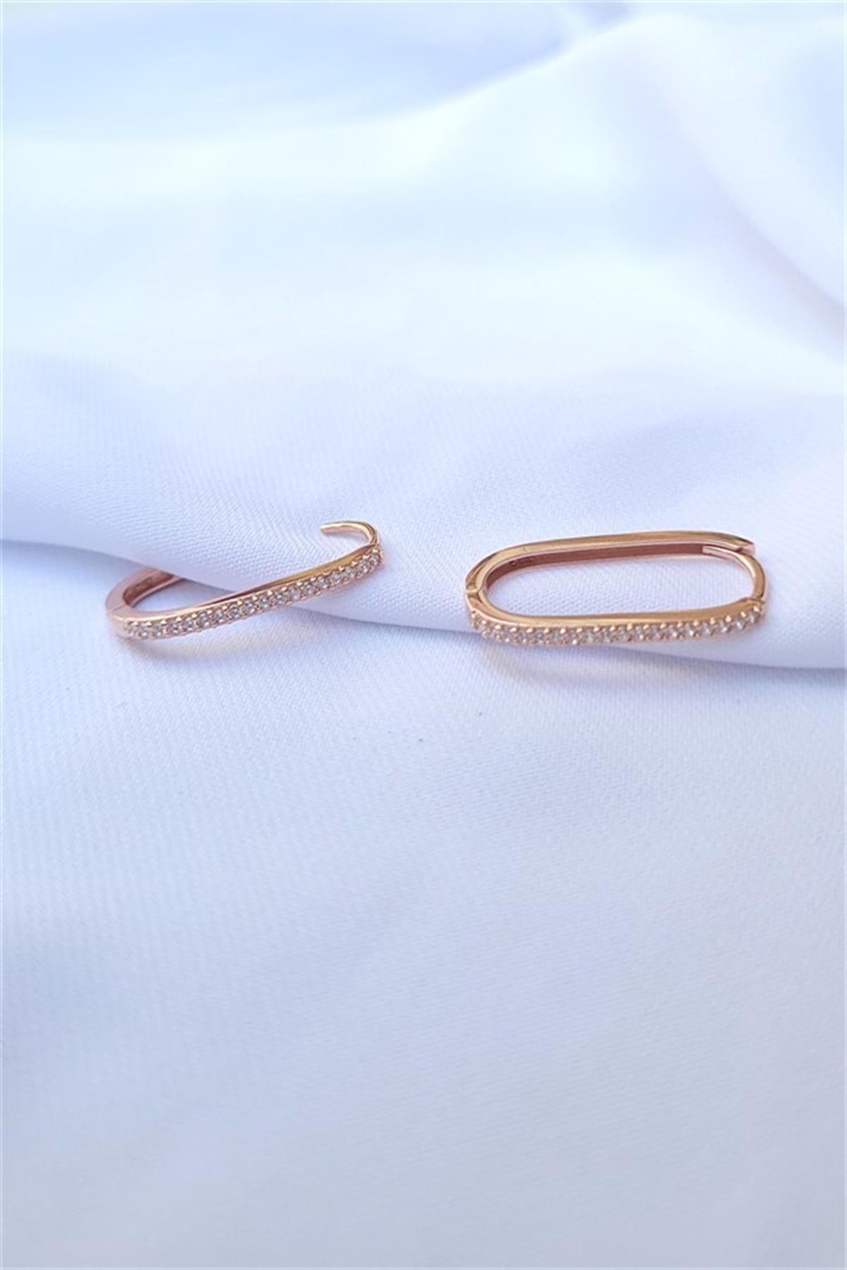 Oval Halka Gümüş Küpe