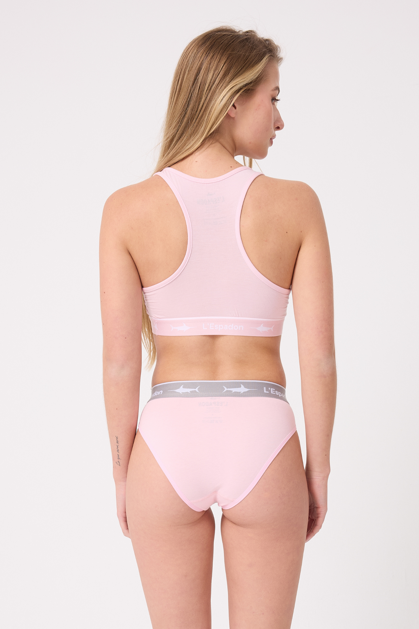 RACER CROP TOP™ Racer Back Crop Top