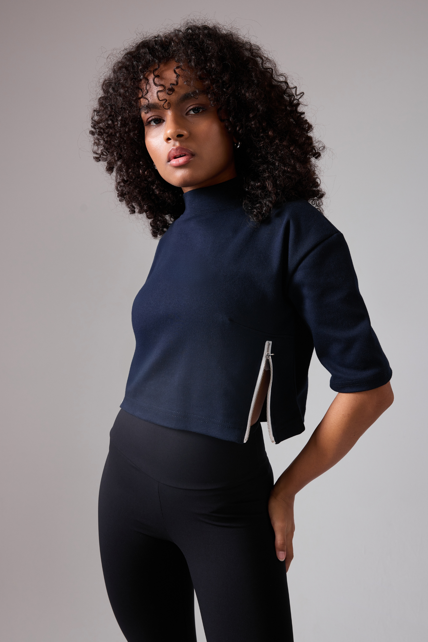 SIDEVENT™ Her İki Yanı Fermuarlı Crop Sweatshirt